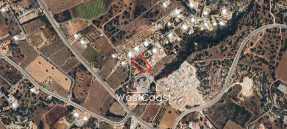 Agricultural Land For Sale  in  Peyia